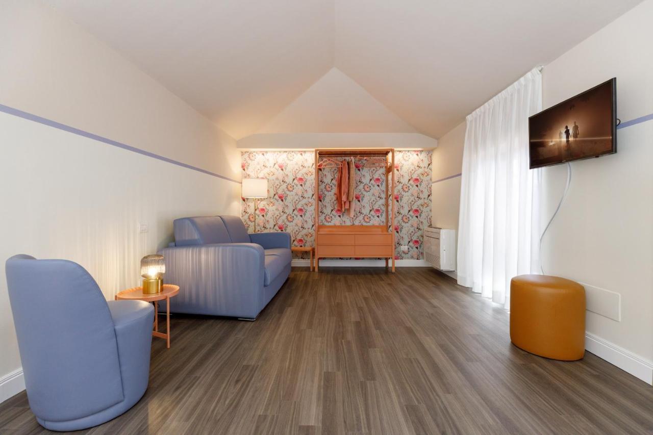 Casa Flores Apartments บาร์โดลิโน ภายนอก รูปภาพ
